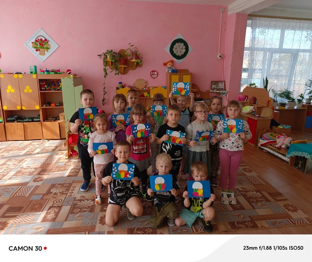 Всех с наступающим светлым добрым праздником Пасхи!.