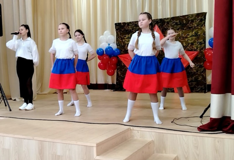 Праздничный концерт, посвященный 23 февраля и открытию года Защитника Отечества.